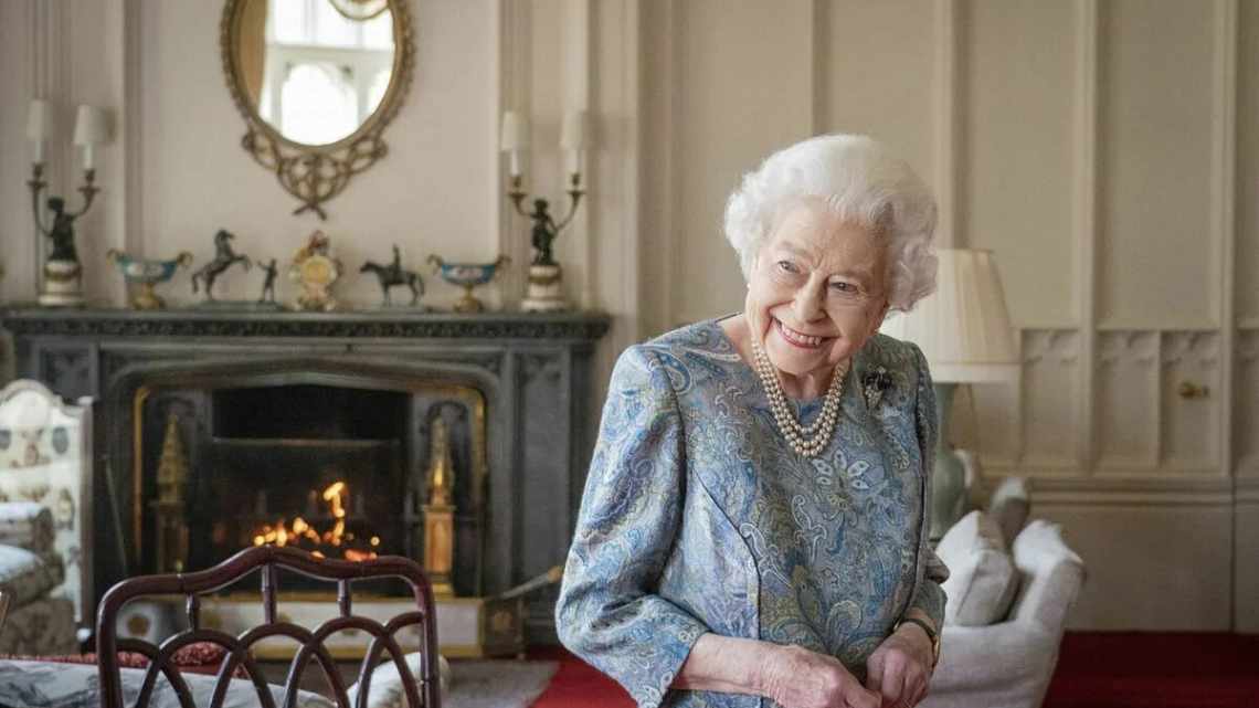 «Вона чудова!»: Єлизавета II зустріла 96-й день народження з улюбленими поні