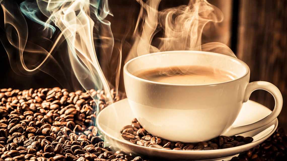 Недитячі напої: скільки кави та енергетиків можна пити підліткам?